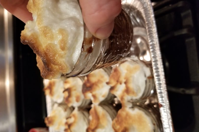 crustless chocolate meringue pies